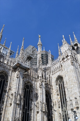 STK 0485 min R - ミラノのシンボル大聖堂ドゥオーモ見学方法