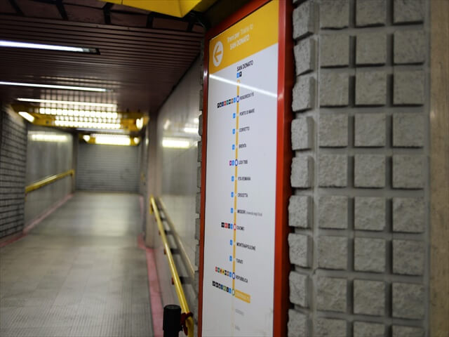 STK 3429 min R - ミラノ地下鉄（メトロ）の利用とチケットの購入方法