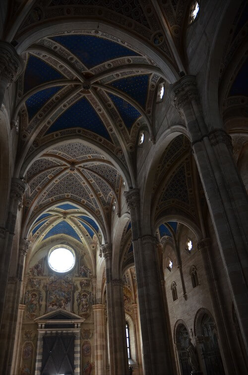 DSC 7583 min R - パヴィア修道院の歴史とその静謐な空間を紹介（Certosa Di Pavia）