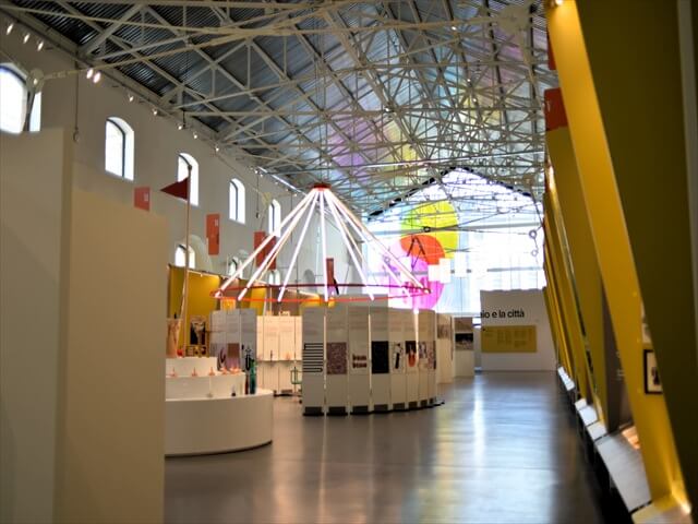 STK 7134 min R - 歴代デザイン賞の歴史を垣間見れるデザインミュージアム「ADI Design Museum」