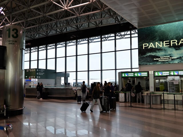 STK 8276 min R - マルペンサ空港で迷わない、空港内を詳しく紹介