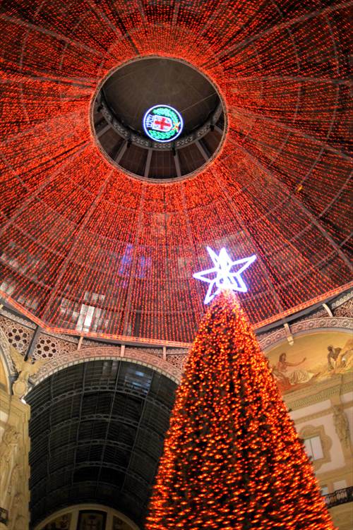 ミラノガッレリアのクリスマスツリー